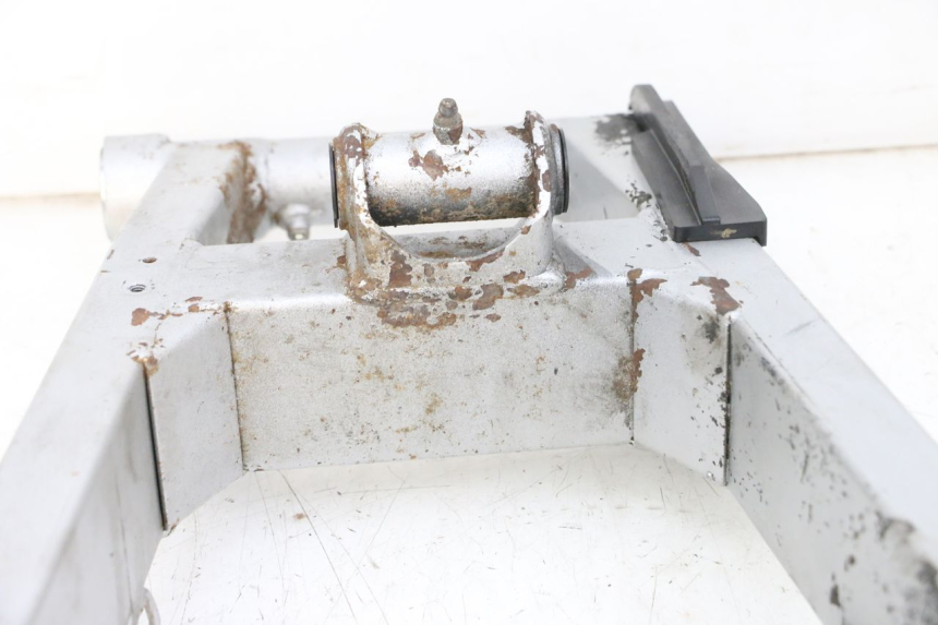 photo de SCHWINGE KAWASAKI ZR 7 750 (1999 - 2004) - Weitere Ansicht des Artikels