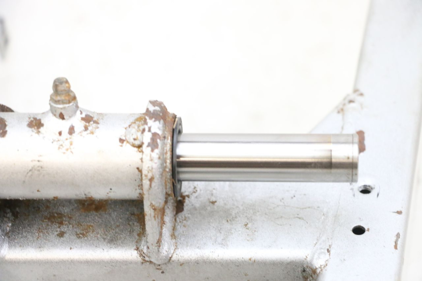 photo de SCHWINGE KAWASAKI ZR 7 750 (1999 - 2004) - Gesamtansicht des Produkts