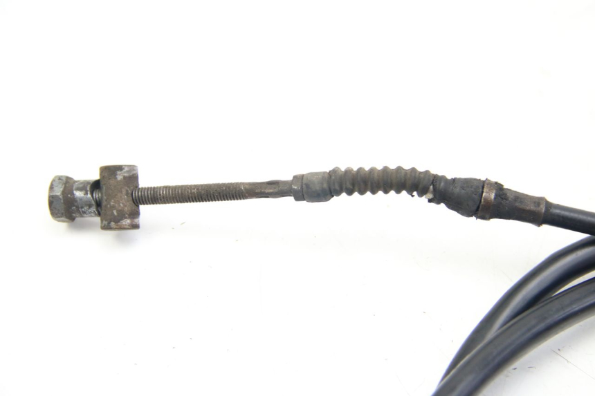 photo de HINTEN BREMSKABEL PEUGEOT KISBEE 2T 50 (2018 - 2022) - Zoom auf Gebrauchszustand