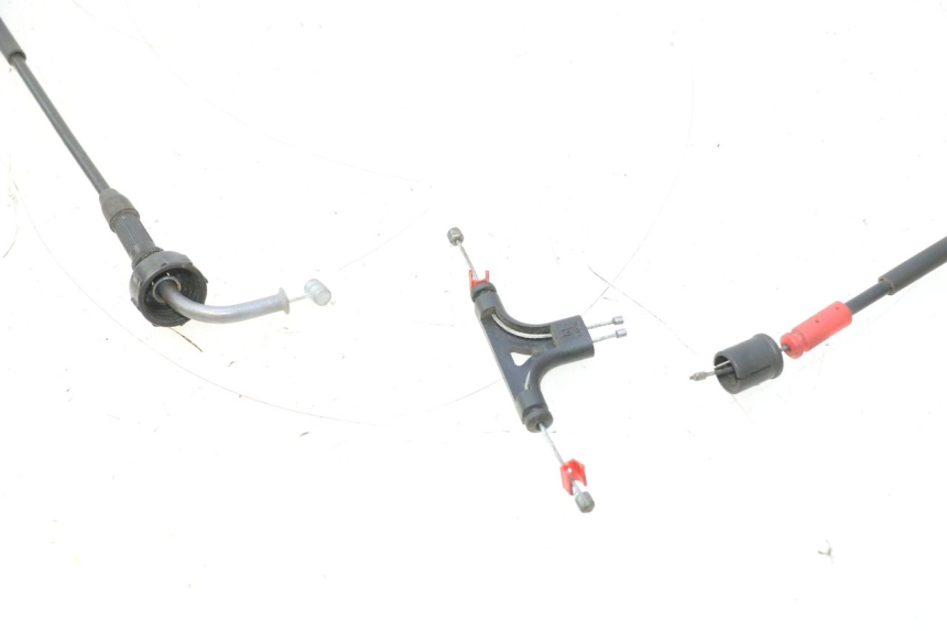 photo de SITZBANKÖFFNUNGSKABEL YAMAHA XMAX X-MAX 125 (2006 - 2009) - Detailansicht des Bauteils