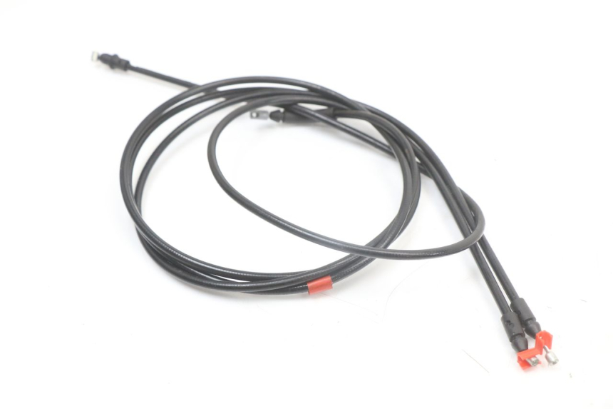 photo de SITZBANKÖFFNUNGSKABEL PIAGGIO X10 125 (2012 - 2017) - Detailansicht des Bauteils