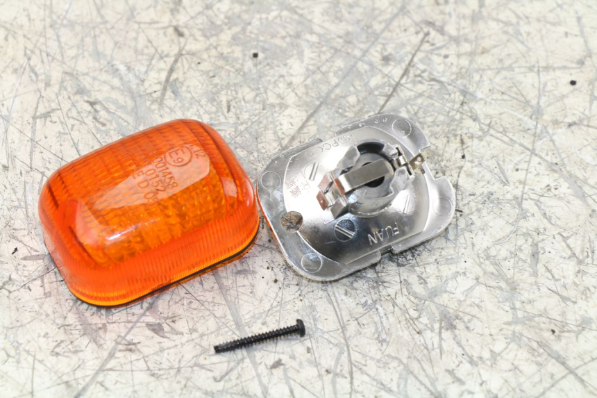 photo de HINTEN RECHTS BLINKERGLÄSER YAMAHA BW'S BWS 125 (2010 - 2013) - Detailansicht des Bauteils