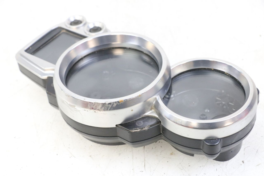 photo de TACHOMETER GLAS YAMAHA FJR ABS 1300 (2006 - 2012) - Technische Nahaufnahme