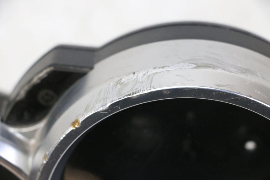 photo de TACHOMETER GLAS YAMAHA FJR ABS 1300 (2006 - 2012) - Details der Befestigungspunkte