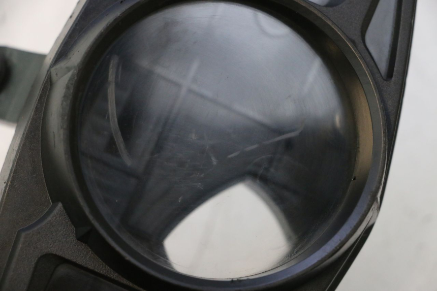 photo de TACHOMETER GLAS SUZUKI GSR 600 (2005 - 2012) - Zoom auf Gebrauchszustand