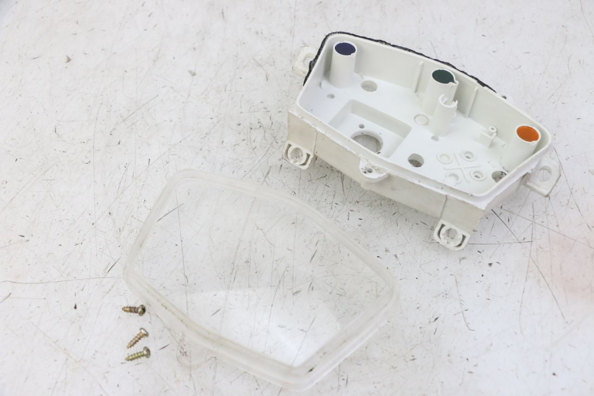 photo de TACHOMETERABDECKUNG PEUGEOT KISBEE 4T 50 (2018 - 2022) - Hauptansicht