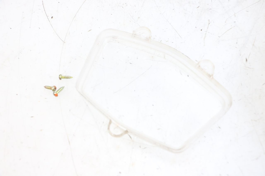 photo de TACHOGLAS PEUGEOT KISBEE 4T 50 (2010 - 2017) - Zoom auf Gebrauchszustand