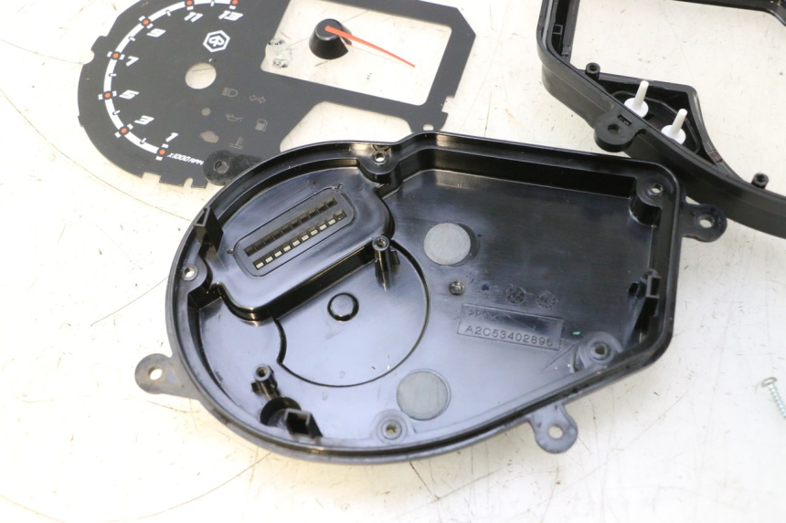 photo de TACHOMETER GLAS PIAGGIO NRG POWER PUREJET 50 (2018 - 2021) - Ergänzendes Produktfoto