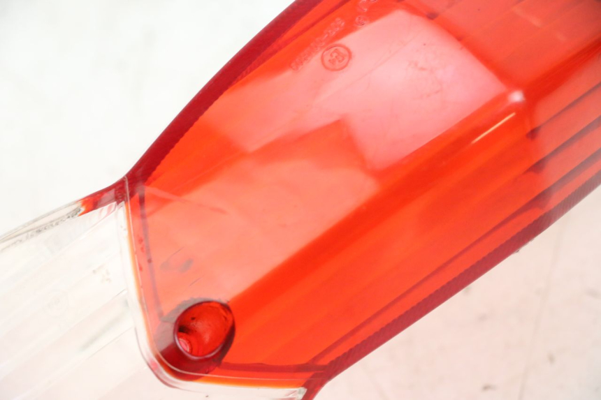photo de RÜCKLICHT GLAS PEUGEOT KISBEE 4T 50 (2010 - 2017) - Technische Nahaufnahme