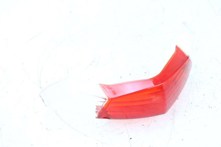 photo de RÜCKLICHT GLAS PEUGEOT KISBEE 4T 50 (2018 - 2022) - Details der Befestigungspunkte