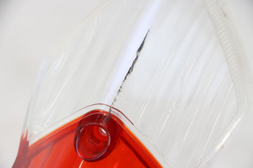 photo de RÜCKLICHT GLAS PEUGEOT KISBEE 4T 50 (2018 - 2022) - Charakteristische Merkmale