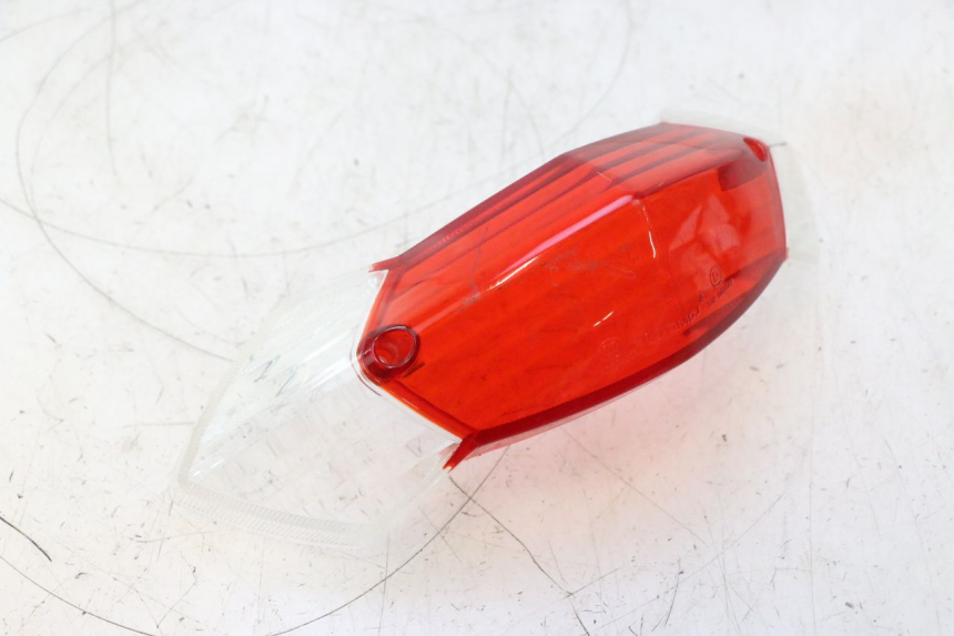 photo de RÜCKLICHT GLAS PEUGEOT KISBEE 4T 50 (2018 - 2022) - Zoom auf Gebrauchszustand