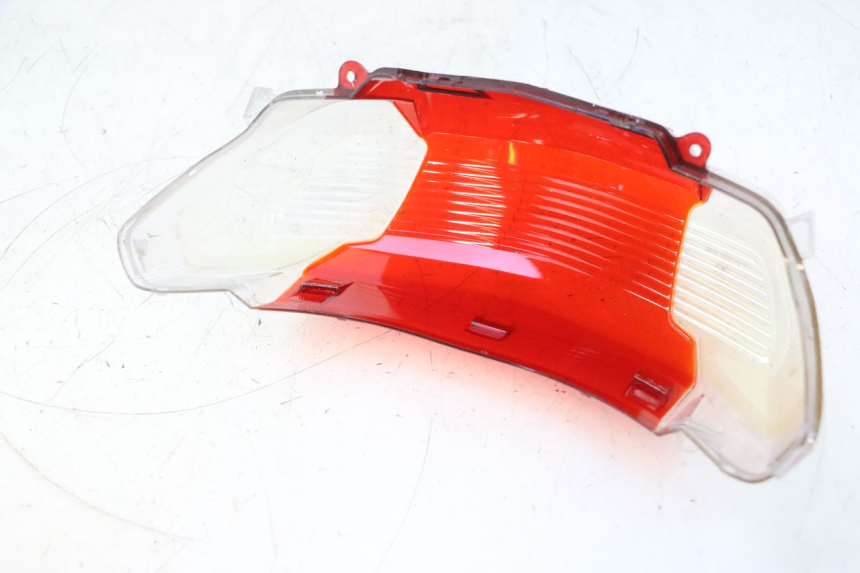 photo de RüCKLICHTABDECKUNG JM MOTORS SANTANA 50 (2014 - 2023) - Details der Befestigungspunkte