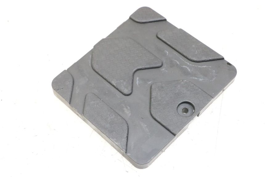 photo de BATTERIEABDECKUNG DAELIM A-FOUR 2T 50 (2005 - 2012) - Zoom auf Gebrauchszustand