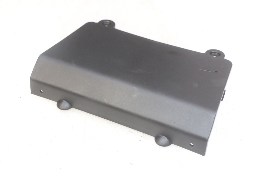 photo de BATTERIEABDECKUNG KYMCO AGILITY 16+ 4T 50 (2018 - 2023) - Zoom auf Gebrauchszustand