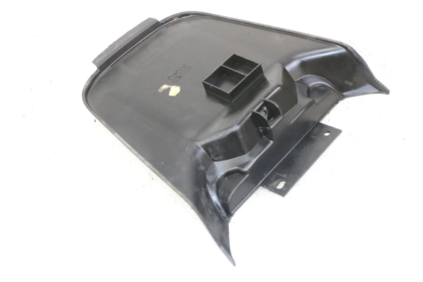 photo de BATTERIEABDECKUNG MBK BOOSTER SPIRIT NAKED 50 (2004 - 2017) - Detailansicht des Bauteils