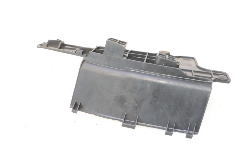 photo de BATTERIEABDECKUNG SUZUKI BURGMAN 125 (2007 - 2014) - Gesamtansicht des Produkts
