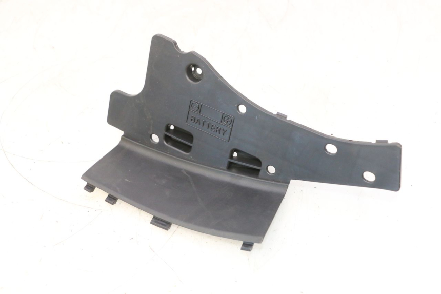 photo de BATTERIEABDECKUNG SUZUKI BURGMAN 125 (2007 - 2014) - Hauptansicht