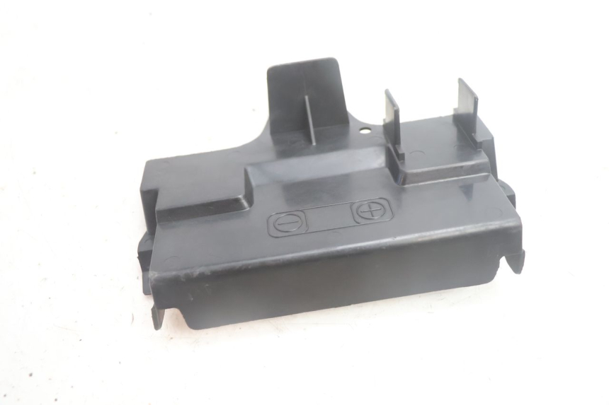 photo de BATTERIEABDECKUNG SUZUKI BURGMAN EXECUTIVE ABS 650 (2006 - 2012) - Detailansicht des Bauteils
