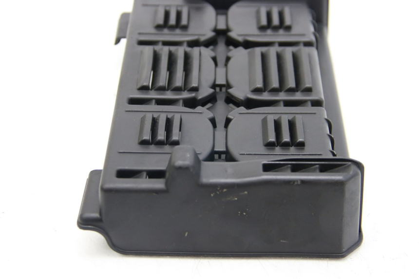 photo de BATTERIEABDECKUNG PEUGEOT E-VIVACITY 1 (2012 - 2018) - Technische Nahaufnahme