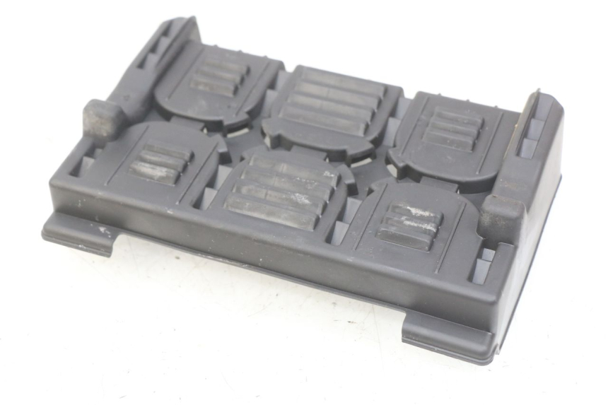 photo de BATTERIEABDECKUNG PEUGEOT E-VIVACITY 1 (2012 - 2018) - Zoom auf Gebrauchszustand