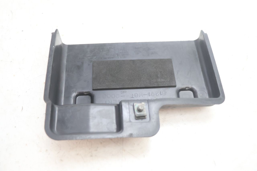 photo de BATTERIEABDECKUNG HONDA FJS SILVER WING SILVERWING 400 (2005 - 2008) - Alternative Perspektive