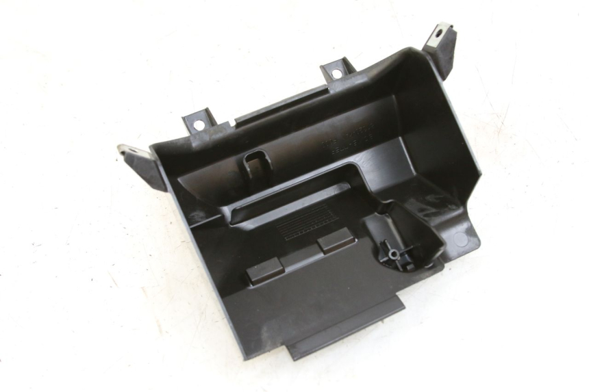 photo de BATTERIEABDECKUNG HONDA FORZA 125 (2015 - 2016) - Zoom auf Gebrauchszustand