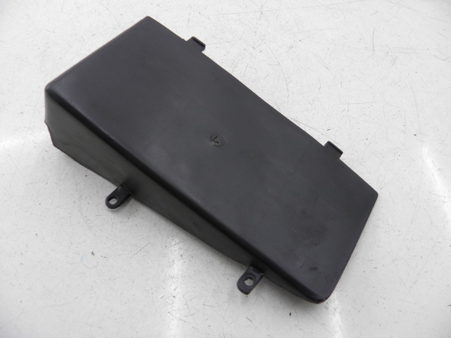 photo de BATTERIEABDECKUNG JM MOTOR S-MAX 125 (2010 - 2014) - Zoom auf Gebrauchszustand