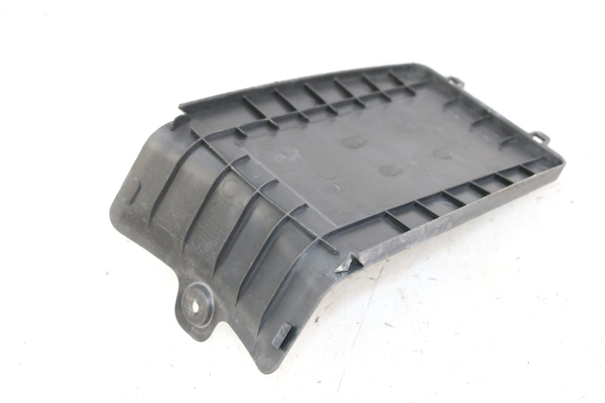 photo de BATTERIEABDECKUNG PEUGEOT KISBEE 2T 50 (2010 - 2017) - Alternative Perspektive