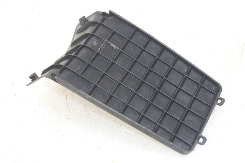 photo de BATTERIEABDECKUNG PEUGEOT KISBEE 4T 50 (2010 - 2017) - Detailansicht des Bauteils
