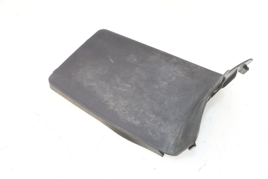 photo de BATTERIEABDECKUNG PEUGEOT KISBEE 4T 50 (2023 - 2026) - Details der Befestigungspunkte