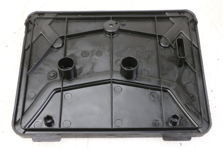 photo de BATTERIEABDECKUNG KYMCO AGILITY 4T 50 (2018 - 2022) - Detailansicht des Bauteils