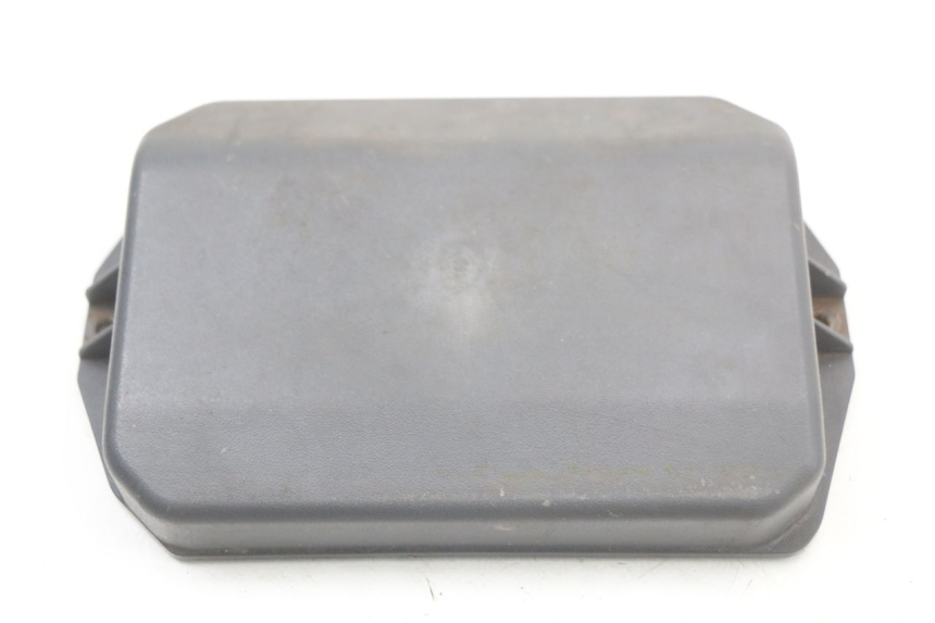 photo de BATTERIEABDECKUNG PIAGGIO LIBERTY 4T 50 (2004 - 2008) - Detailansicht des Bauteils