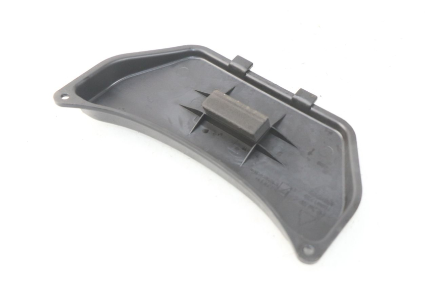 photo de BATTERIEABDECKUNG PIAGGIO LIBERTY IGET 4T 50 (2015 - 2020) - Detailansicht des Bauteils