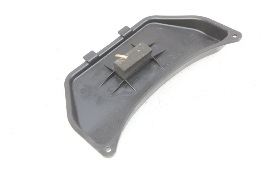 photo de BATTERIEABDECKUNG PIAGGIO LIBERTY IGET 4T 50 (2015 - 2020) - Detailansicht des Bauteils