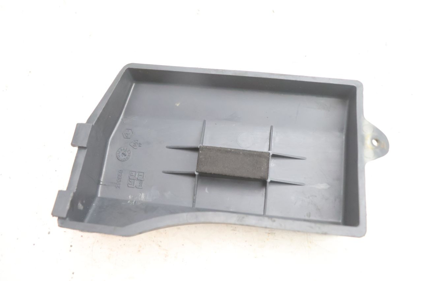 photo de BATTERIEABDECKUNG PIAGGIO LIBERTY 125 (1998 - 2008) - Zoom auf Gebrauchszustand