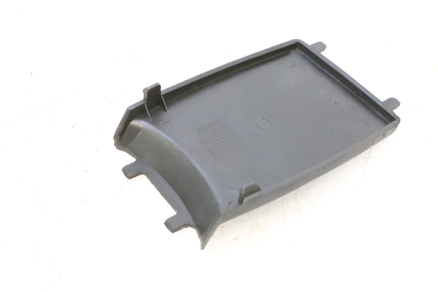 photo de BATTERIEABDECKUNG KEEWAY MATRIX RX9 125 (2006 - 2007) - Zoom auf Gebrauchszustand