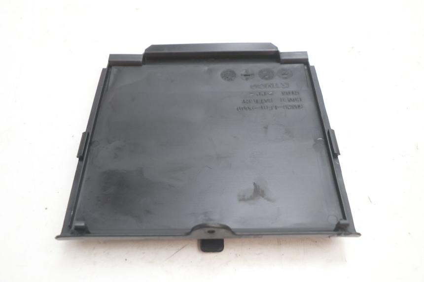 photo de BATTERIEABDECKUNG KYMCO MOVIE S 125 (2009 - 2018) - Weitere Ansicht des Artikels