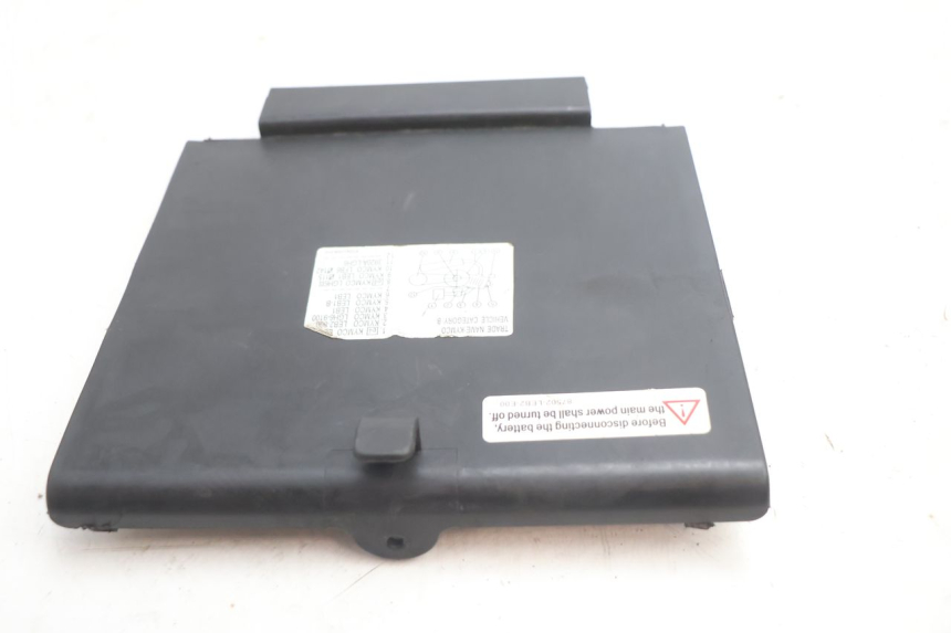photo de BATTERIEABDECKUNG KYMCO MOVIE S 125 (2009 - 2018) - Technische Nahaufnahme