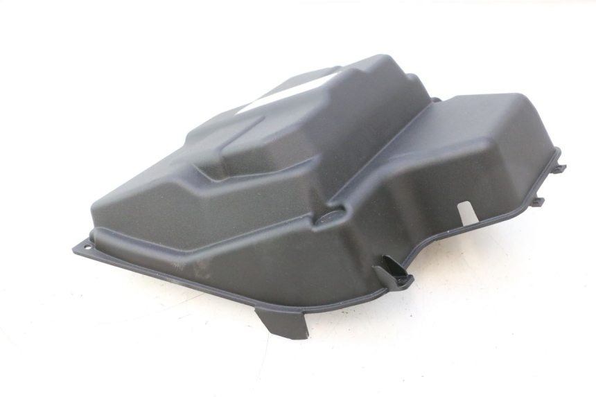photo de BATTERIEABDECKUNG PIAGGIO MP3 HPE 530 (2022 - 2026) - Details der Befestigungspunkte