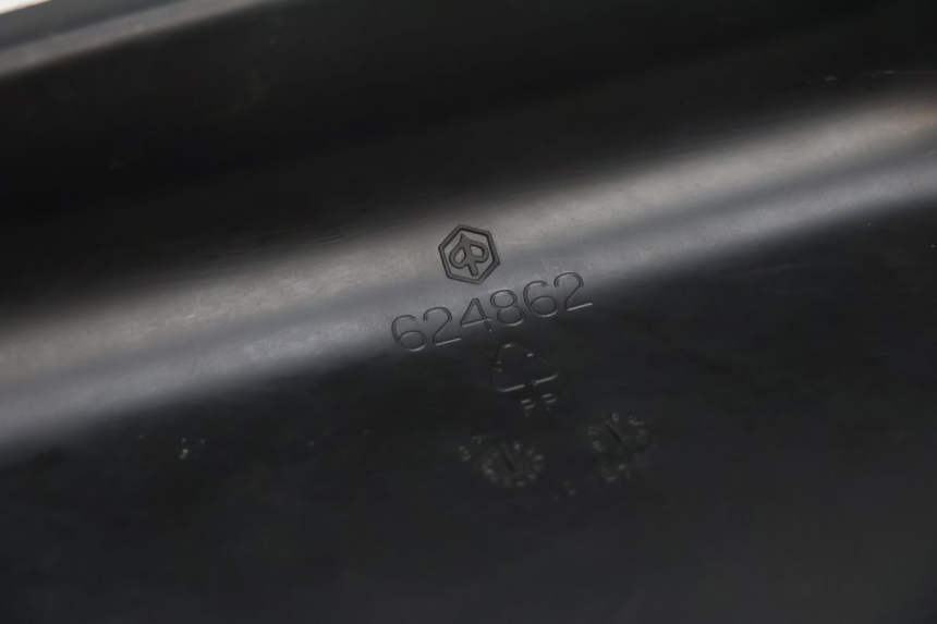 photo de BATTERIEABDECKUNG PIAGGIO MP3 500 (2011 - 2015) - Alternative Perspektive