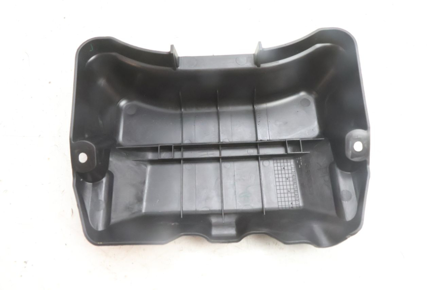 photo de BATTERIEABDECKUNG YAMAHA N-MAX NMAX 125 (2021 - 2024) - Zoom auf Gebrauchszustand