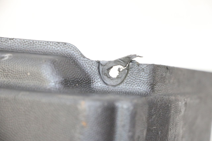 photo de BATTERIEABDECKUNG PIAGGIO NEW TYPHOON 50 (2010 - 2017) - Detailansicht des Bauteils