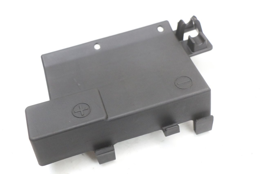 photo de BATTERIEABDECKUNG MOTO GUZZI NORGE 8V GT 1200 (2011 - 2016) - Detailansicht des Bauteils