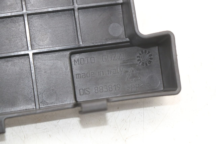 photo de BATTERIEABDECKUNG MOTO GUZZI NORGE 8V GT 1200 (2011 - 2016) - Alternative Perspektive