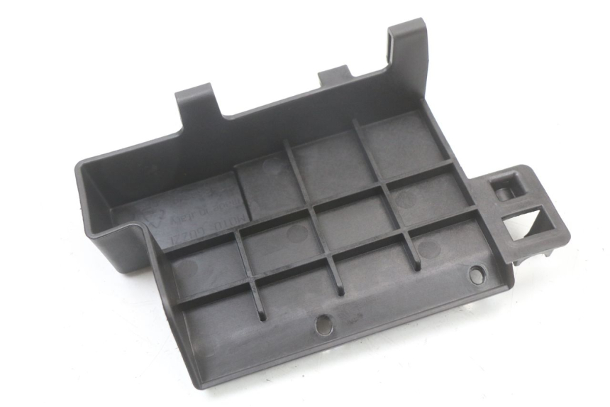 photo de BATTERIEABDECKUNG MOTO GUZZI NORGE 8V GT 1200 (2011 - 2016) - Technische Nahaufnahme