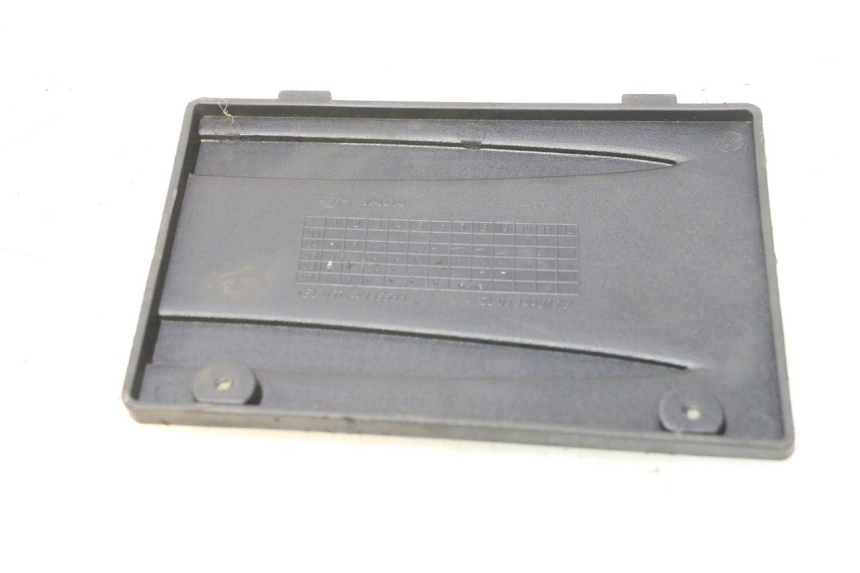 photo de BATTERIEABDECKUNG JM MOTORS OLDIES 4T 50 (2020 - 2026) - Detailansicht des Bauteils