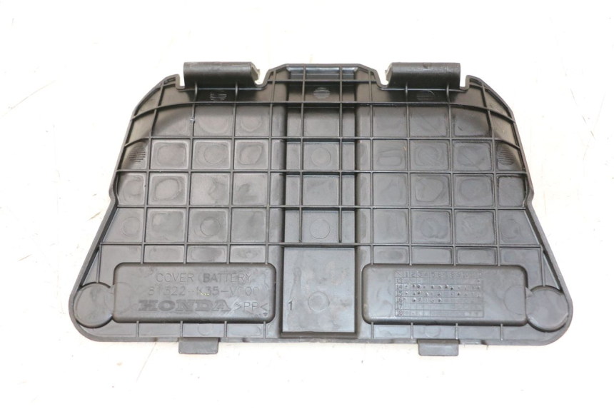 photo de BATTERIEABDECKUNG HONDA PCX (JF57/JF64) 125 (2014 - 2018) - Hauptansicht