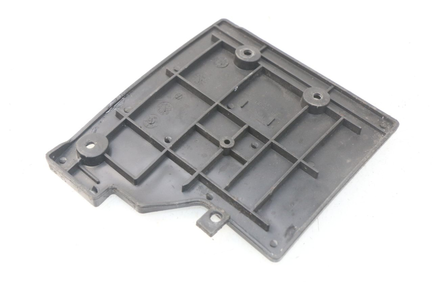 photo de BATTERIEABDECKUNG TNT MOTOR ROMA 10' 4T 50 (2019 - 2022) - Detailansicht des Bauteils