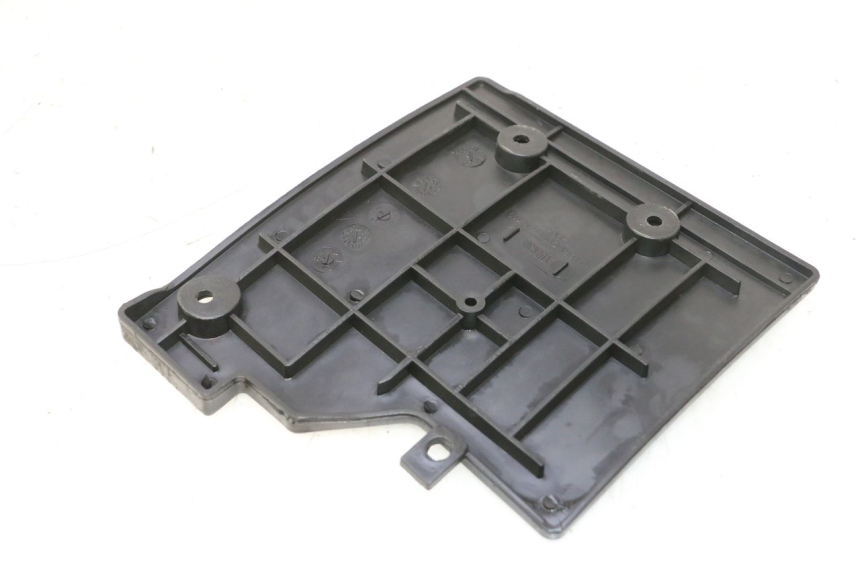 photo de BATTERIEABDECKUNG TNT MOTOR ROMA 12' 2T 50 (2007 - 2018) - Zoom auf Gebrauchszustand